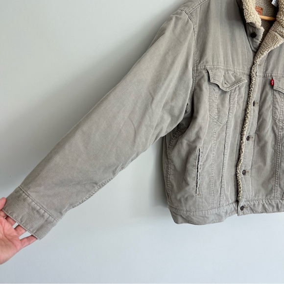 LEVI’S Light Gray Corduroy Beige Sherpa Lining Button Up Trucker Jacket Sz L - Picture 6 of 16